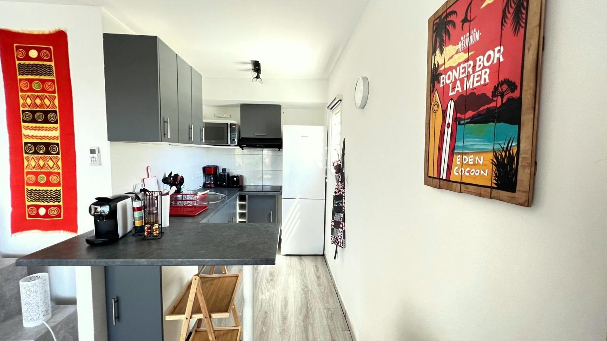 L'Eden Cocoon 3 Etoiles Proche Plage Saint Gilles Les Bains Ngoại thất bức ảnh